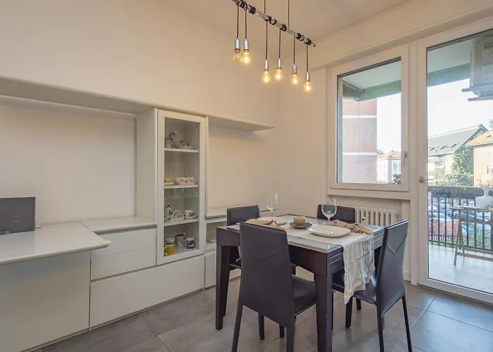 Apartment San Siro - Modern & Stylish 3 Bedroom With 2 Balconies Lotto Mm1-mm5 By Rentopolis