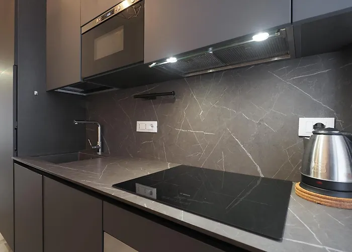 Primopiano - Jenner B Apartament *