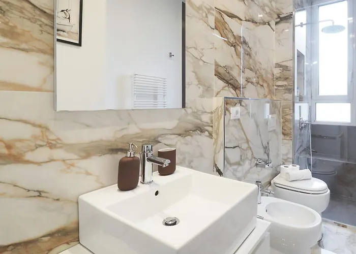 Primopiano - Jenner B Apartament *