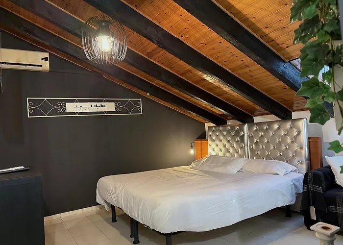 Hosting Dreams Attics - Duomo