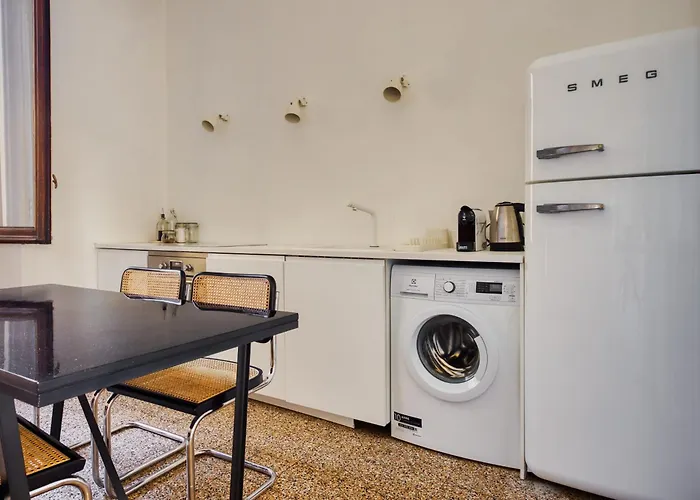 Apartment Domusmi Benedetto Marcello 89