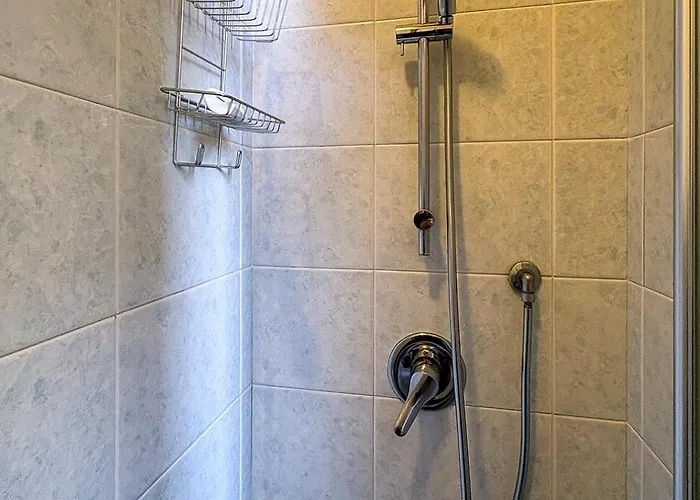 Moderno E Accogliente Bilocale Metro 4 Frattini Con Aria Condizionata E 15 Minutes To Center Apartment *