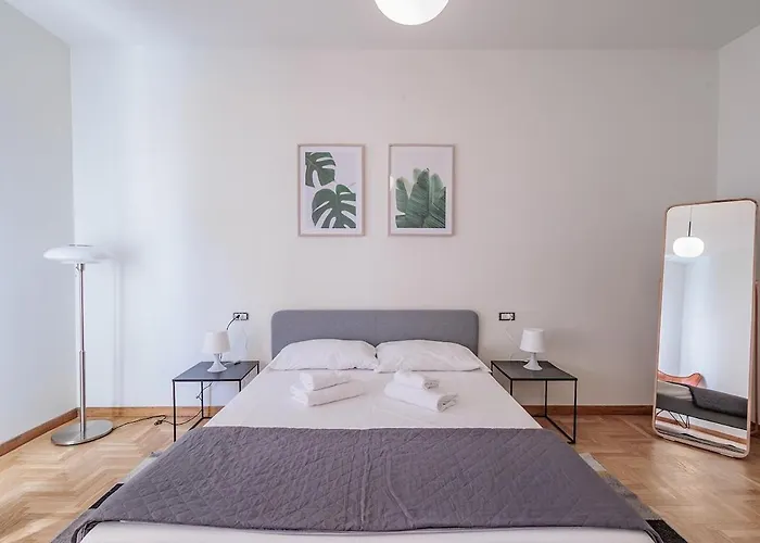 Station 3 Bedrooms & 2 Bathrooms - B Milano