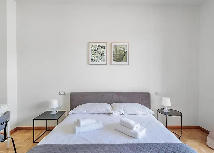 Station 3 Bedrooms & 2 Bathrooms - B