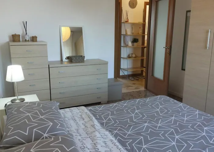 Panoramic Floor Flat