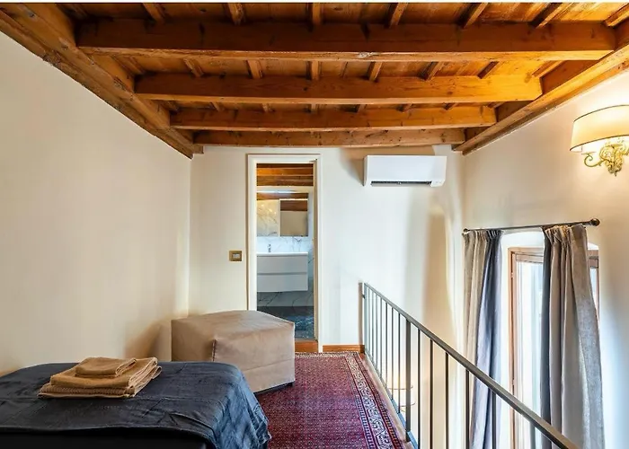 Apartament 10 Minutes From The Duomo - Elegant Maison Mediolan