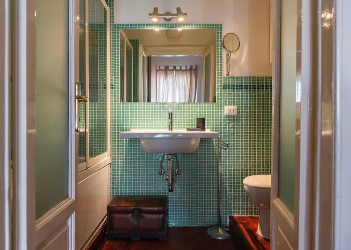 Youhosty - Perugino 6 Милан