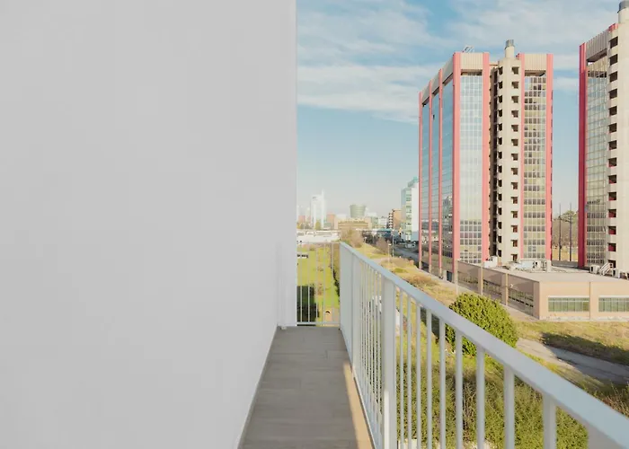 Apartment Gohost - Modern And Bright With Terrace And Balcony Milan