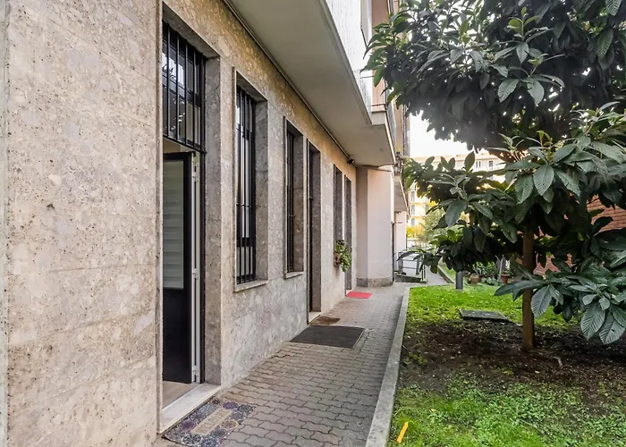 Guesthost - Ca' Granda M5 & Bicocca Appartement