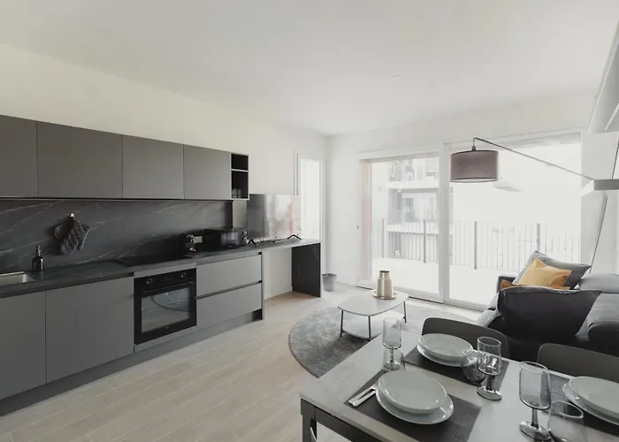 Apartment Gohost - Modern And Bright With Terrace And Balcony