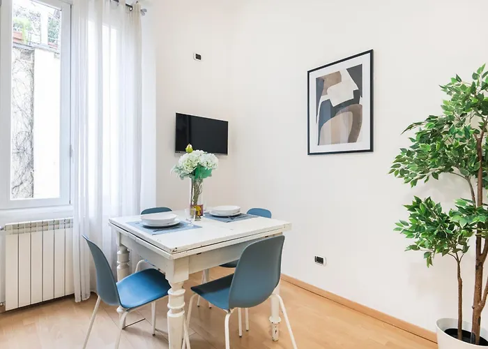Easylife - - Lecco 5 P3 - Porta Venezia Daire *