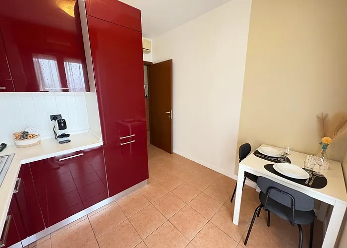 Spazio Breda - Free Parking, Private Garage, Metro M1, Balcony, 4 Guests * Milán