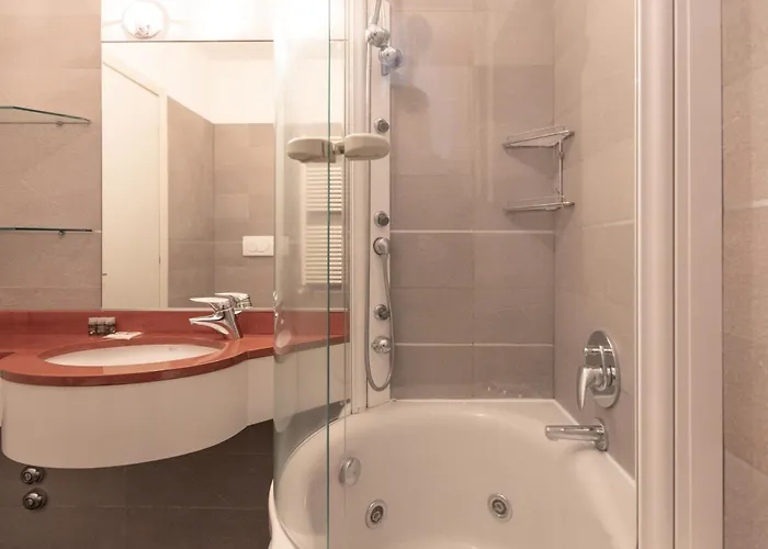 Bright Two Bedrooms With Terrace Zanuso - Mirable Pm דירה *