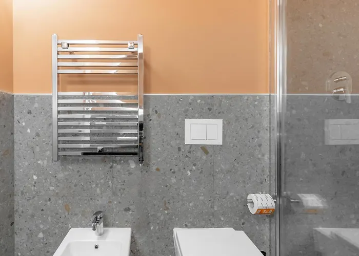 מלון Torriani Foresteria Lombarda 5*