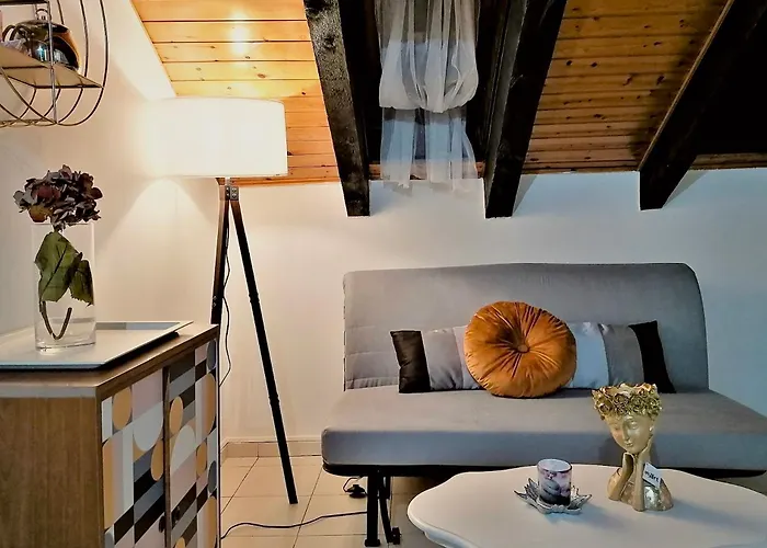 Hosting Dreams Attics - Duomo