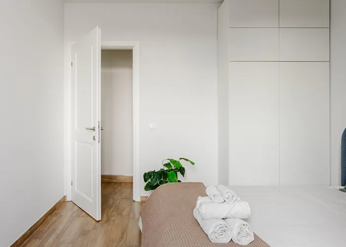 Lägenhet Repetti - Two Adjacent & Independent 10 Minutes To Centre & Linate Airport *