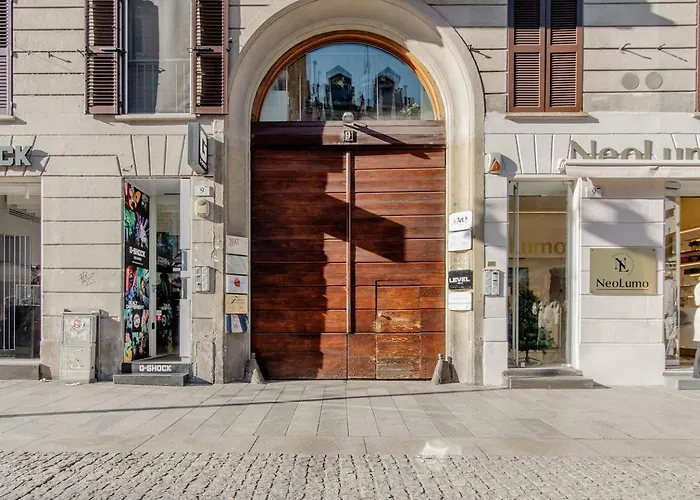 Stayeasy Corso 9 - Attic *