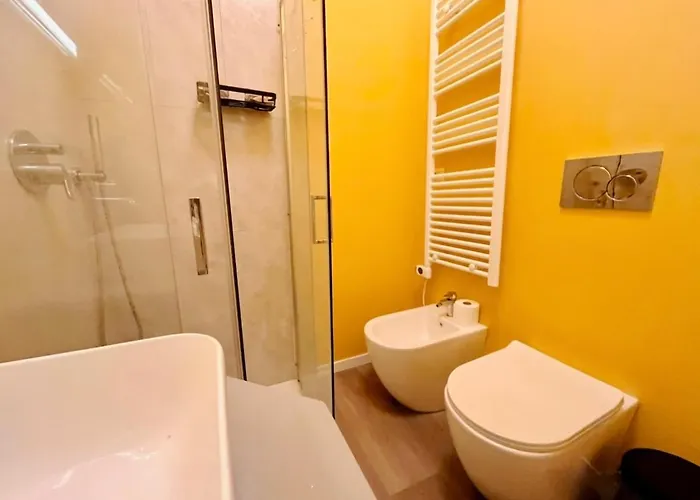 B&B Pizza Room Twin Room Near Navigli Milan Δωμάτια σε οικογενειακή κατοικία *