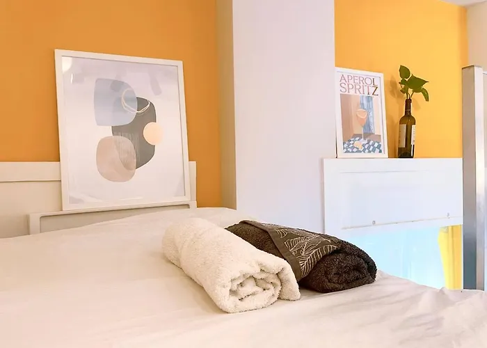 Δωμάτια σε οικογενειακή κατοικία B&B Pizza Room Twin Room Near Navigli Milan Μιλάνο