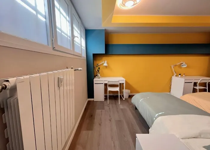 Δωμάτια σε οικογενειακή κατοικία B&B Pizza Room Twin Room Near Navigli Milan