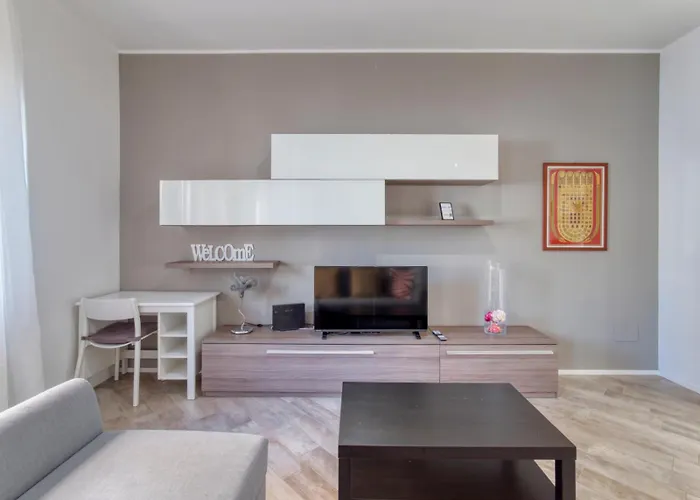 Xenia - Spacious Tworoom In Pt Venezia דירה מילאנו