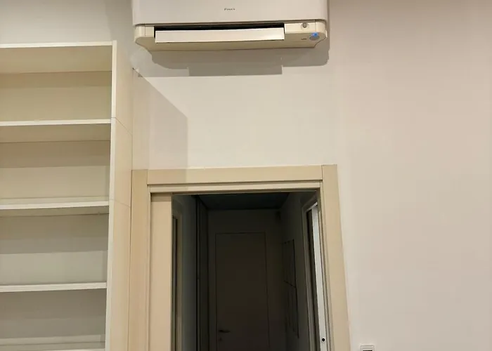 Appartamento Spacious Three In Corso Vercelli, In The Center