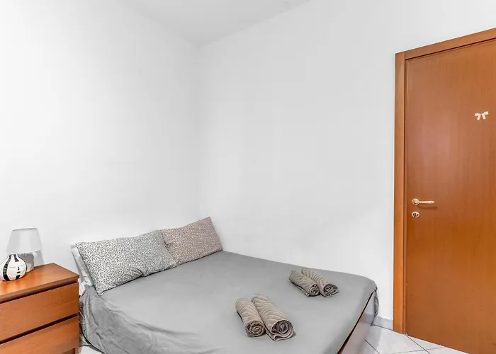 Mo109 - Loreto - Duomo- Large - Apartman Milánó