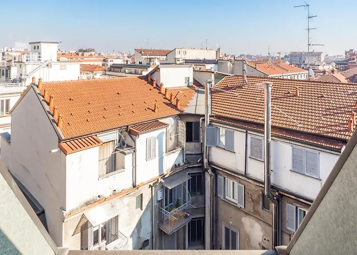 Апартаменты Repubblica-stazione Big House Skyline View 4 Pax Check In H24 *