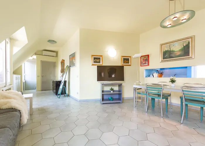 Repubblica-stazione Big House Skyline View 4 Pax Check In H24 Апартаменты