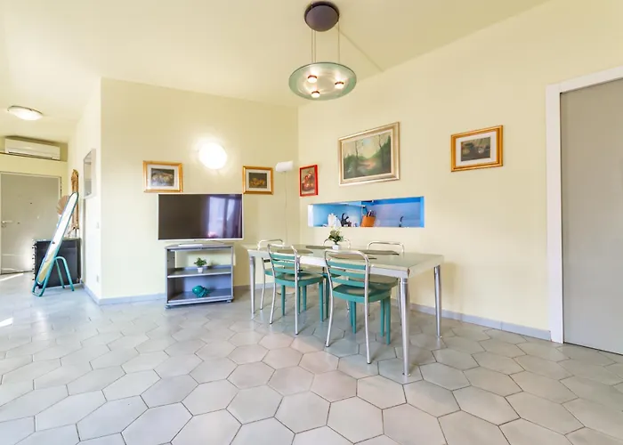 Repubblica-stazione Big House Skyline View 4 Pax Check In H24 Апартаменты *