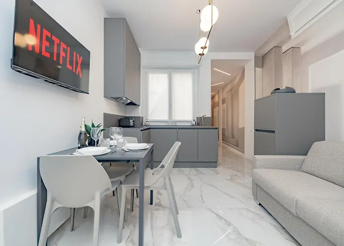 Apartman 4co4 - Duomo - Luxurious - Large - Milánó