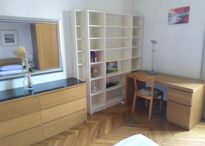 Beautiful And Spacious Two-room * Milánó