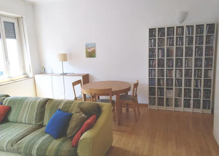 Beautiful And Spacious Two-room Apartman Milánó