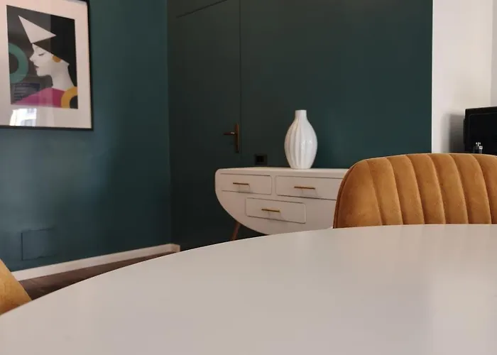 Center Navigli Renewed With Ac, Wifi 800mbits, Metro Link To Airport And Station Daire