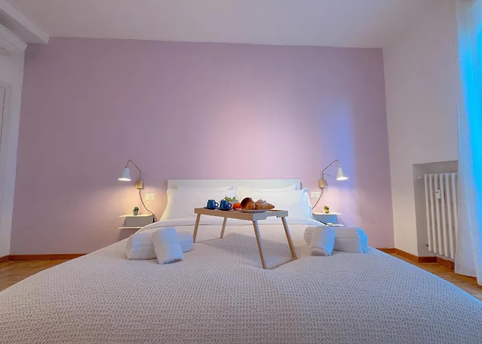 Spacious With Balcony And 2 Bathrooms By Host Hero * Milan