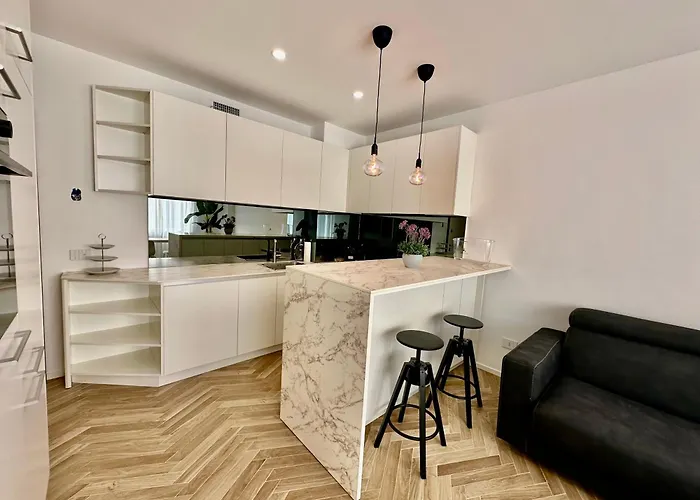 Volturno31 - Bosco Verticale, *