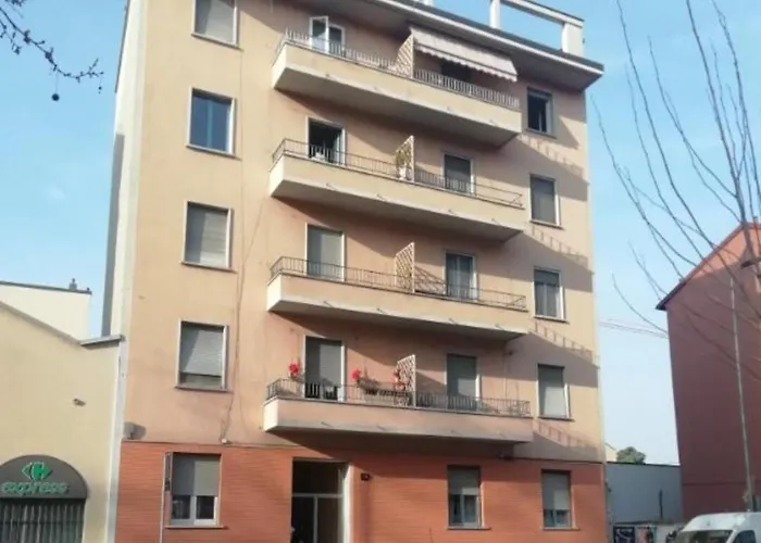 Bocconi-navigli Lägenhet