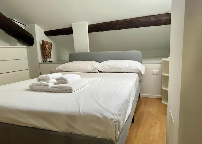 Appartement Casa Luminosa Milaan