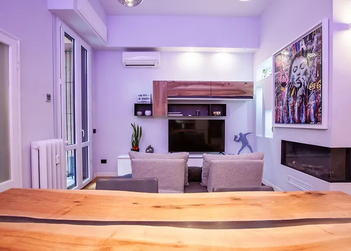 Boutique Con Cortile-design&fashion District Apartman