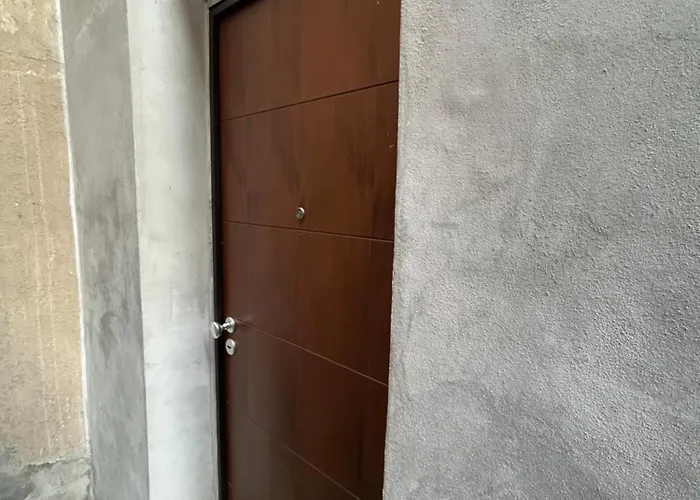 House Twenty - Five *