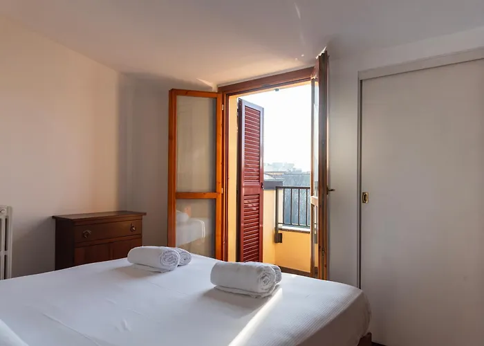 Youhosty - Loreto 1 Bedroom * Milánó