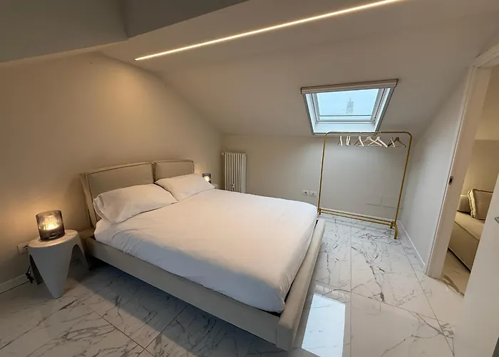 Apartment Sunny Design Penthouse 2br 2ba 8 Min To Duomo *