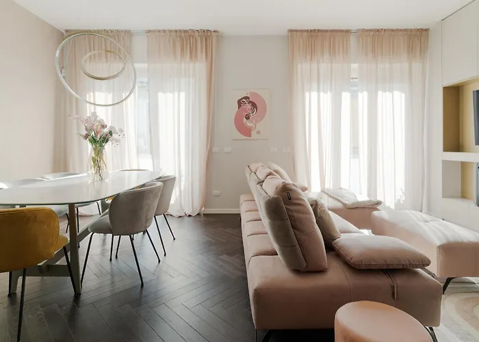 Cadorna - Rasori - Ampio Trilocale Di Design Апартаменты Милан