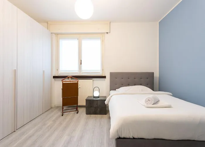 Russoli By Halldis *