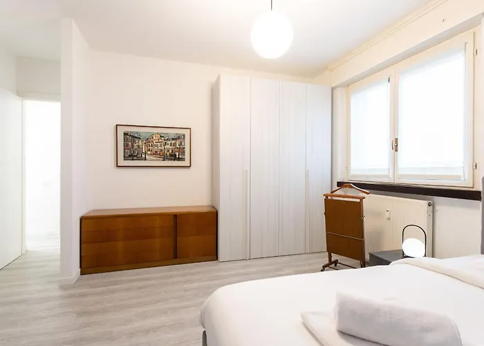 Russoli By Halldis Milán