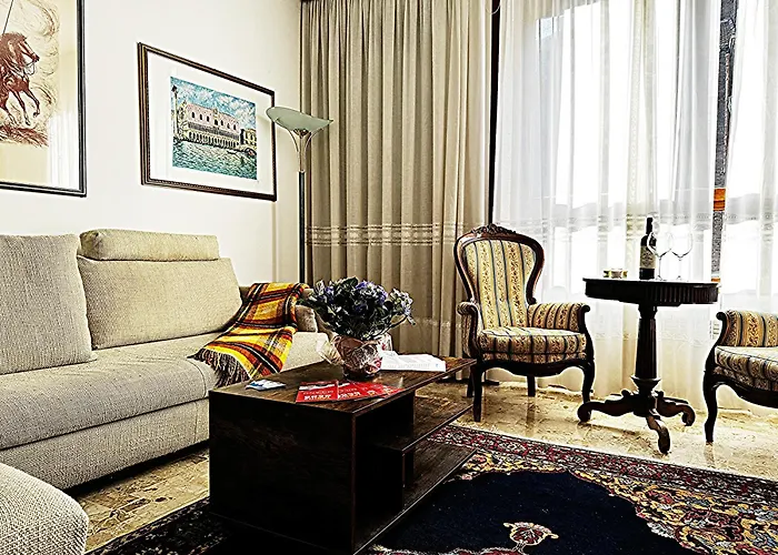 Apartmán Casa Kolbe 8 , Centro M4
