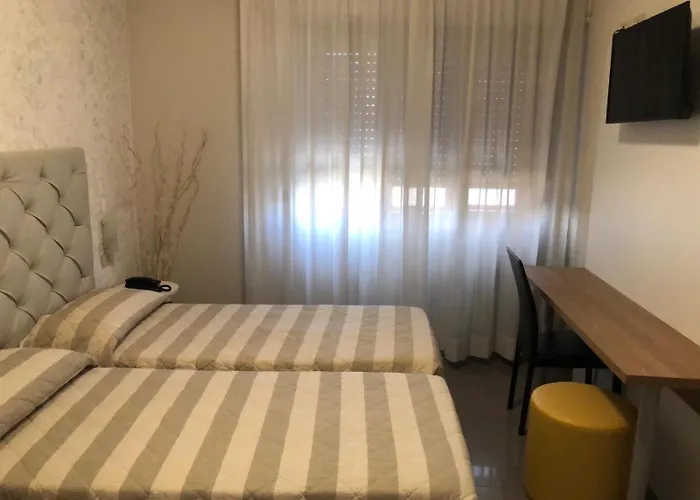 New H Marte 81 Milán