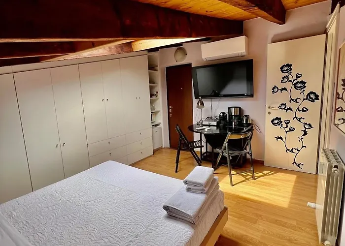 Apartamento Charming Attic In The Center Of Milan!