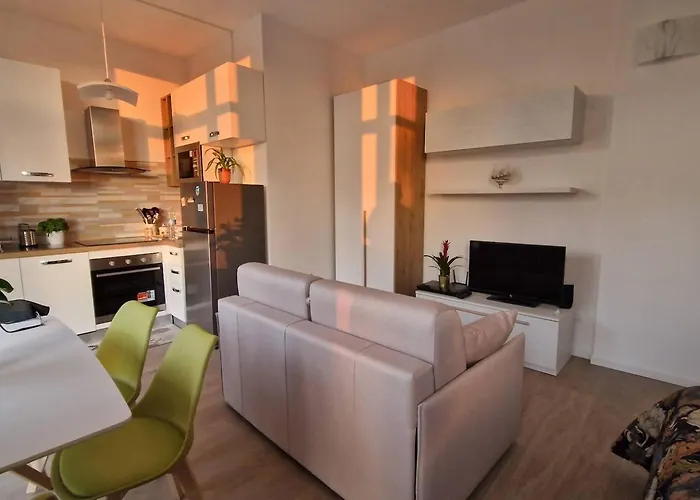 Apartment Cozy Flat In Famagosta Area Near Unipol Forum Di Assago Milan