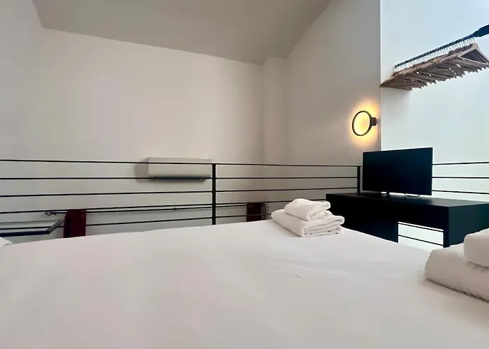 Vimercati 17 - Modern Loft - Precotto Bicocca Apartment *